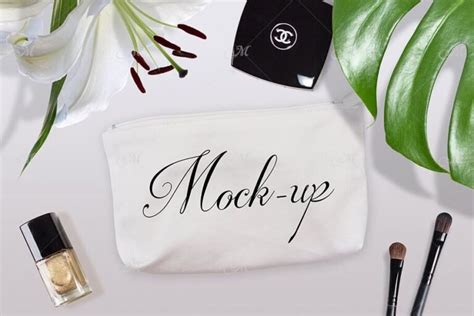 Download Makeup Cosmetic Zippered Bag mockup